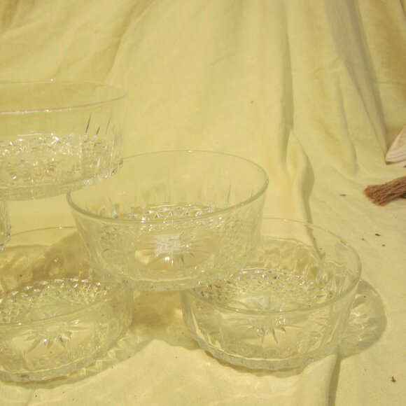 VTG SET OF 6 ARCOROC SALAD/DESERT BOWLS, CUT CRYSTAL FRANCE - Picture 4 of 7